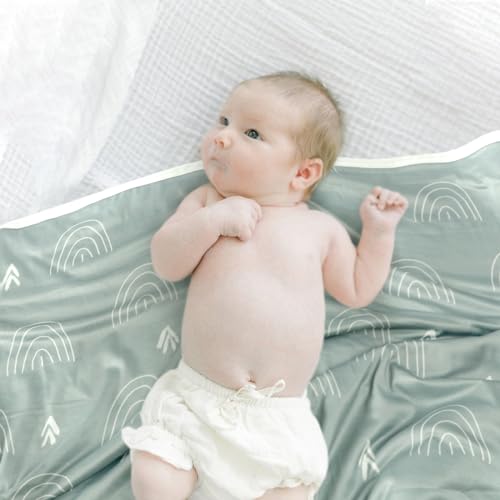GRSSDER Super Soft Baby Swaddle Blanket with Bear Design