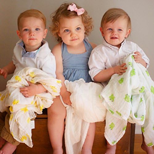 WeeSprout Organic Swaddle Blankets Set of 2