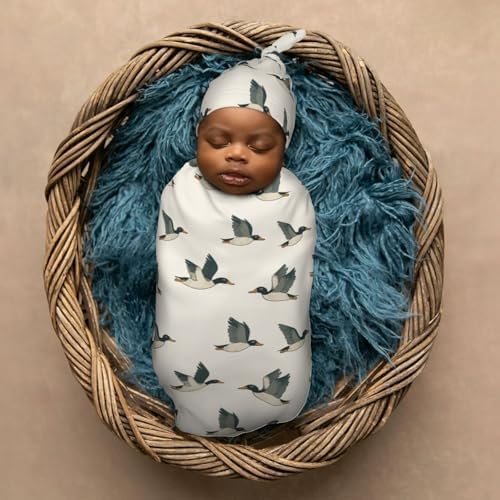 Muishi Cartoon Mallard Duck Flying Swaddle Blanket and Hat Set